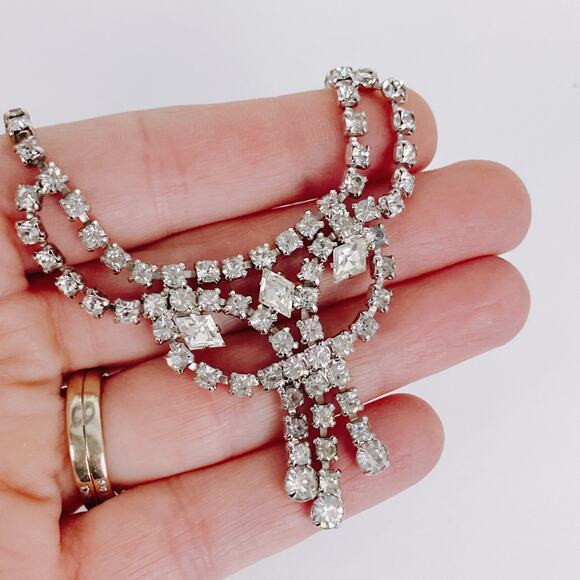 VTG Mid Century Rhinestone Bib Necklace 1950s Glamorous Sparkling Bridal Refined - Picture 2 of 10